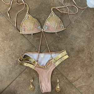 Bikini competition suit